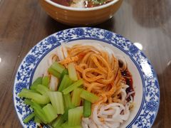 -爱骅裤带面馆(东木头市店)