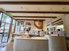 -VERIE BAKEHOUSE