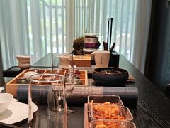 -忆江南·临江鱼馆