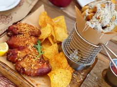 -Mark&Mars Restaurant