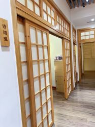 -宥莉·ULLY 痘敏肌•科技皮肤管理中心