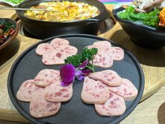 -一朵菌·野生菌探索家火锅(南亚店)