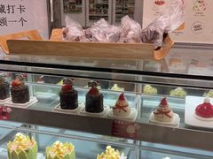 -罗森尼娜(德思勤店)