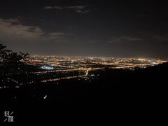 -鬼笑石后山停车场