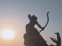 -巴陵广场