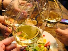 -SISTERS BAR RESTAURANT川意酒馆(嘉善老市H楼店)
