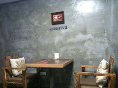 大堂-HIGH FIVE哈福手工汉堡(桂林路店)