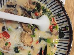-鲜越鲜鱼粉(财富购物中心店)
