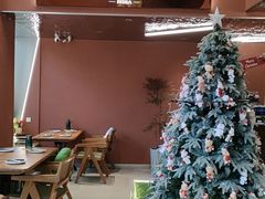 -Dragon Pizza•圆脸龙披萨·牛排餐厅