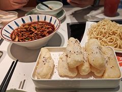 -黄记煌三汁焖锅(新佳丽江汉路店)