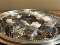 -围炉肉舍•炭烤活鳗•丹东海鲜烤肉(步行街店)