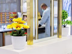 -臻美视爵眼镜·明月·依视路·蔡司折扣店(广渠门店)