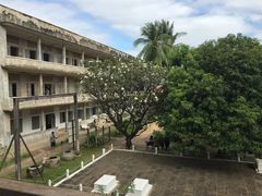 -吐斯廉屠杀博物馆