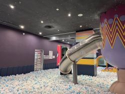 -meland club亲子乐园(北京芳圆里ID MALL店)