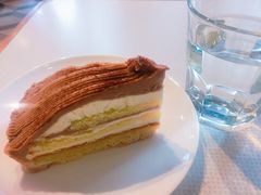 -Dough&Joe团憩(瑞虹天地月亮湾店)