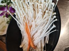 -佬土鹅肠火锅(中建大观店)