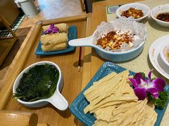 -煲大王猪肚鸡·椰子鸡火锅(红谷滩万达店)