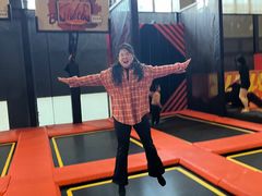 -嗨翻Hi-Fun竞技主题乐园·蹦床亲子生日轰趴(国光1937店)