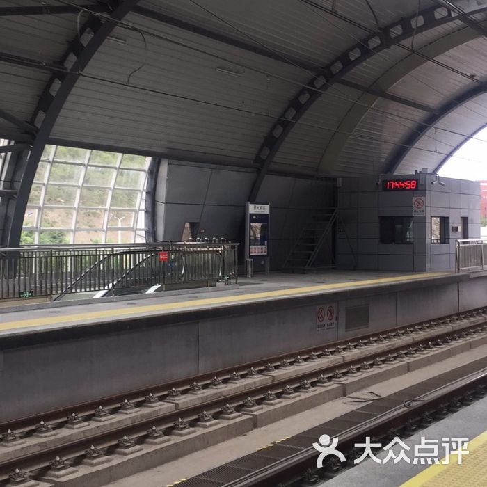 蔡大岭地铁站图片