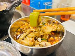 -鸿顺老铁锅美蛙鱼府(解放碑店)