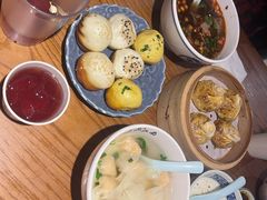 -鑫震源·苏式大虾生煎(山塘街店)