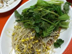 豆芽拼水东芥-水东兴记鸭粥店(茂名店)