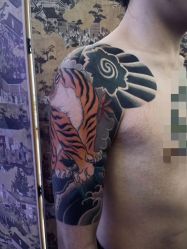 -天道tattoo纹身穿孔工作室