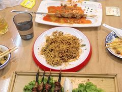 -花儿穆萨·烤肉餐厅(石马坪店)