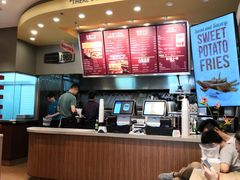-The Habit Burger Grill 哈比特汉堡(爱琴海店)