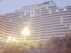 夜景-广东大厦酒店(广州北京路步行街纪念堂地铁站店)