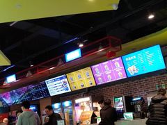 -中影荟星激光影城(西丽店)