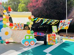 -上海青草地幼儿园