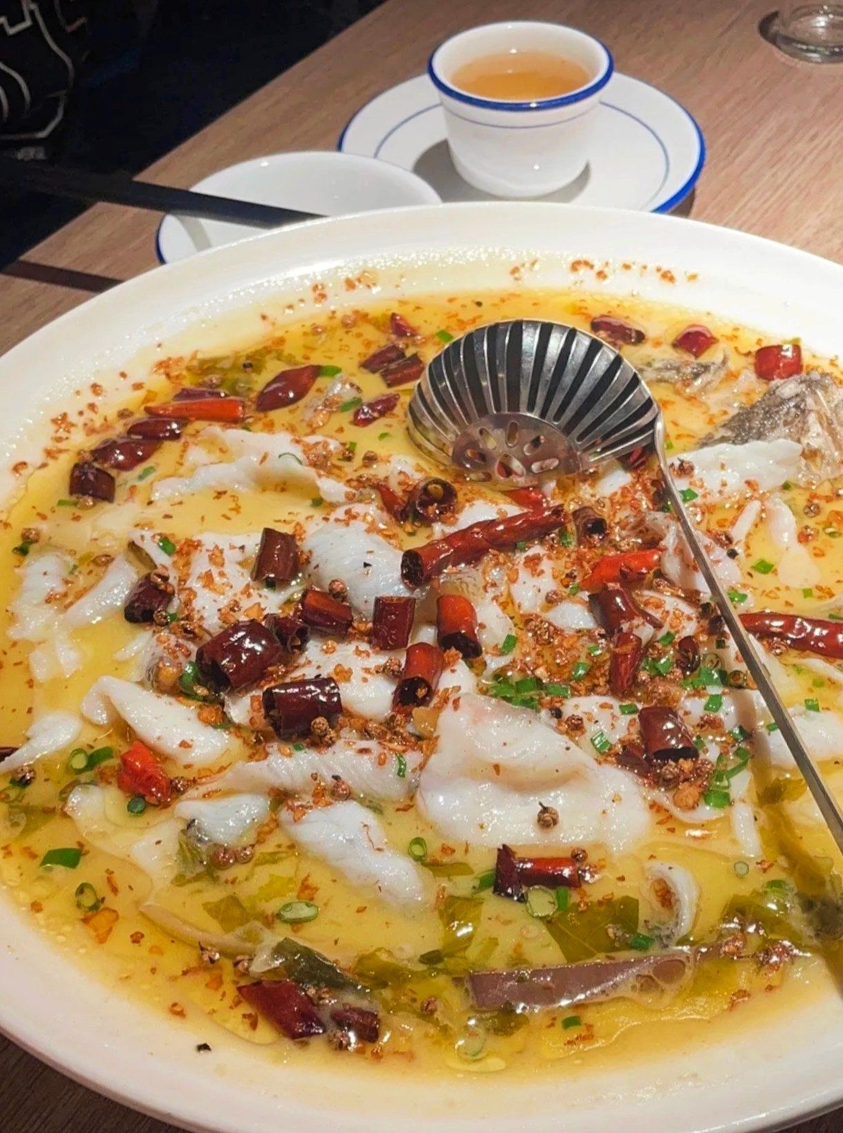 🔥无骨酸菜鱼酸爽味蕾,瞬间点燃你的食欲💥