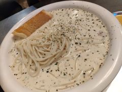 奶油培根意面-MI WU FACTORY米屋美食工厂餐厅(绿地店)