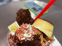 -DQ·蛋糕·冰淇淋(大宁国际商业广场店)