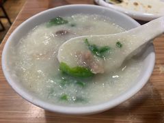 及第粥及艇仔粥-银记肠粉店(南方医院店)