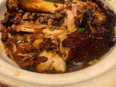 -老码头黑皮肘子锅包肉(赣水路店)