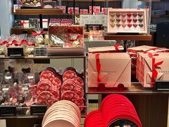 -Laderach 莱德拉(上海环贸iapm店)