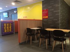 用餐区-麦当劳(金稻田路餐)