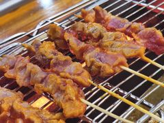-哈尔滨小酒馆·鲜肉现穿自助烧烤(康新花园店)