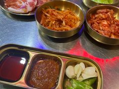 -釜山火炉·海鲜烤肉(紫藤路店)