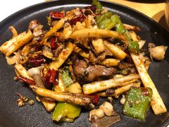 -十三式重庆江湖菜(金茂览秀城店)