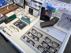 -浮光眼镜·蔡司视觉合作·数字验配中心(陆家嘴店)