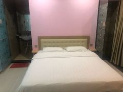 -鹏展商务宾馆(深圳坂田五和店)