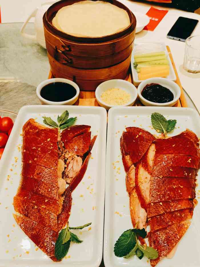 青年餐厅(龙德广场店)-"[薄荷]环境: 装修得很有特点,餐馆也比.