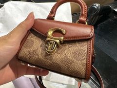 -宁波杉井奥特莱斯广场