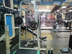 -奇迹健身金茂汇店