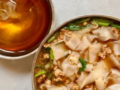 -正宗杨记普洱酸醋米线(总店)