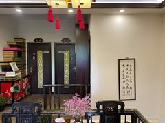 -莱仪堂艾灸经络养生馆(宜川路店)