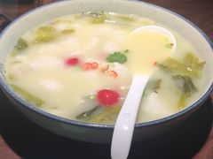 鹿桃酸菜鱼-大树餐厅(益田假日店)